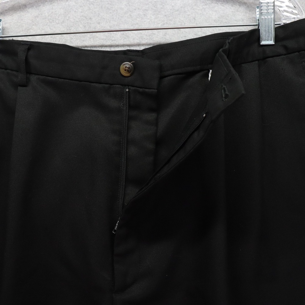 Haggar Shorts Mens 40 Chino Golf Resort Casual Pleated Black - Picture 2 of 9
